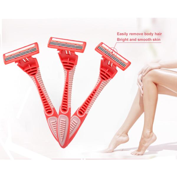 Safety Plastic Triple Blade Razor With Pivoting Head Smooth And Comfortable