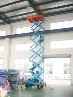 China 11 Meters adjustable mobile scissor lift with Anti-skid floor platform factory