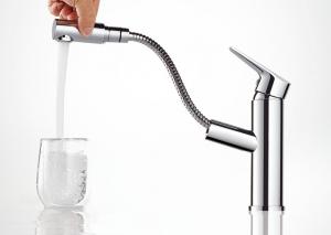 China Bathroom Basin rotatable Hotel Pull Out Sprayer Faucet on sale