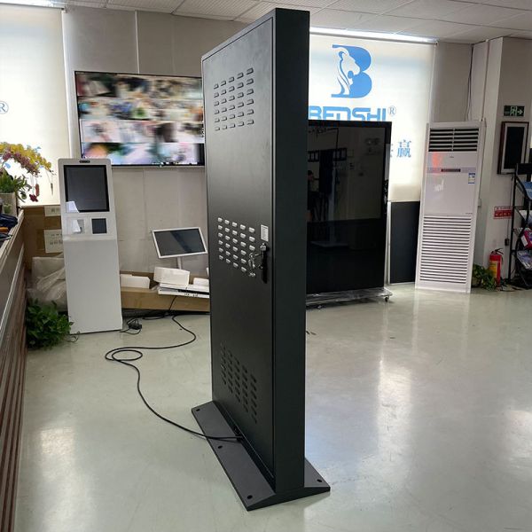 Outdoor Digital Signage Display Kiosk LED Display For Advertising Display