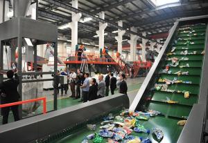China Flakes PET Recycling Line , Plastic Washing Line Pipe Drying System Long Durability factory
