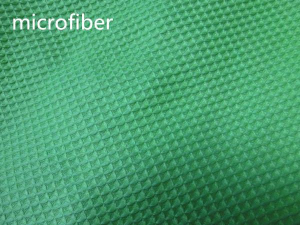 China Green 150cm Width Microfiber Cleaning Cloth 300gsm Density Waffle Fabric Absorbent factory