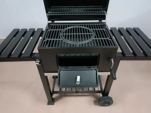 China Outdoor 24Inch Movable Foldable Charcoal Barbecue Grill With Motor factory