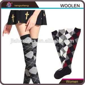 China Design Custom Knee High Wool Socks For Girl factory