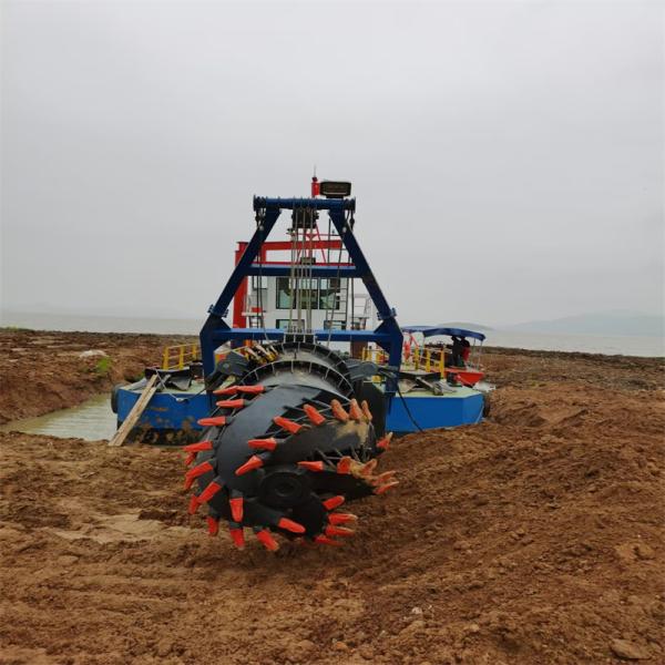 High Performance 18 Inch Cutter Suction Dredger Accelerate Dredging Work In African
