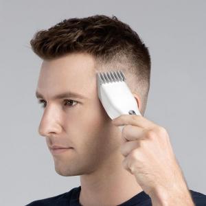 China Cordless Professional Hair Clippers Weight 142g With Nano Ceramic Cutter Head factory