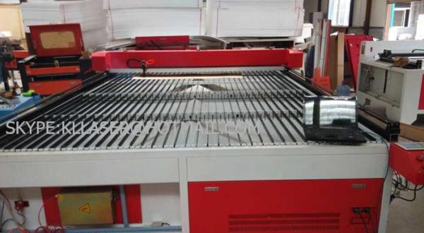 China 1325 Laser Cutting Machine For Jeans factory