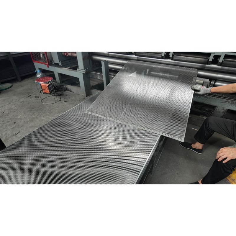 Multi Hole Pattern Perforated Metal Sheets Stock Available and Customizable
