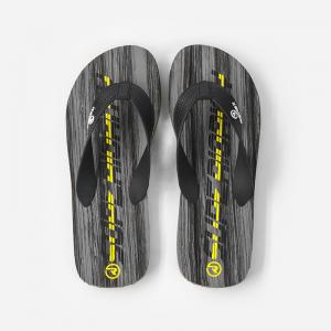 China OEM Thong Flip Flop Sandals , Slip Resistant Sole Flip Flops Mens factory