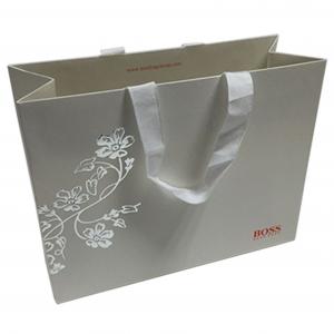 China CMYK Recycled Paper Gift Bags With Flat Cotton Handle Biodegradable factory