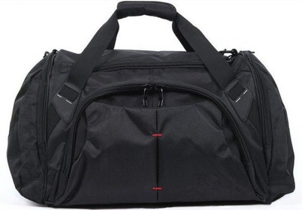 China Customized Portable Black  Duffel Bags Luggage Fashionable 600D Polyester Material factory