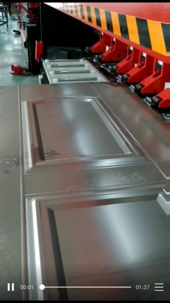 China 4+1 Axis 200 Ton 3200mm CNC Press Brake Steel Door Panel Bending Machine factory