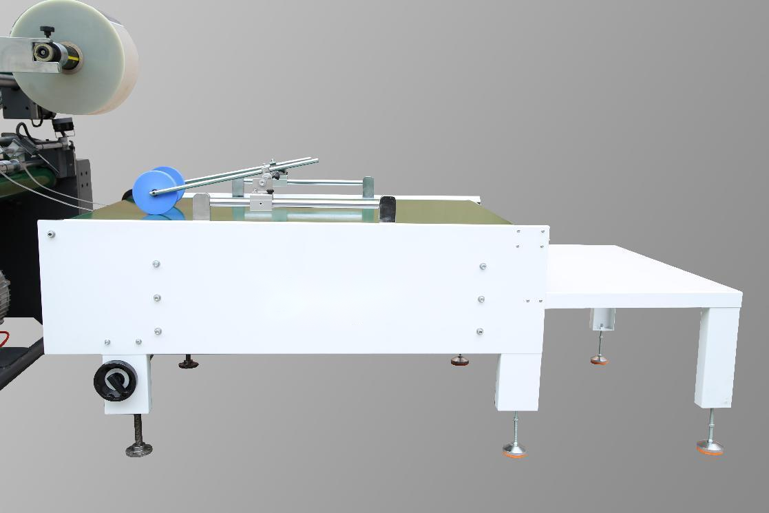 Automatic window pasting Machine