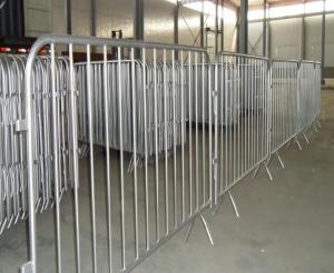 China China Wholesale Flat Feet Hot Dipped Galvanized Steel Crowed Control Barrier Pedestrian Barricade Safety Barrier factory