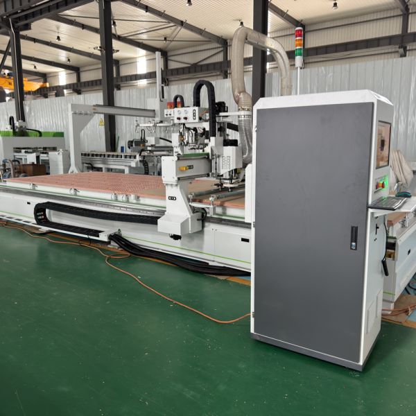 China 1830A-2 Dual Work Table CNC Nesting Machine 18000 - 24000r/min With Linear ATC factory