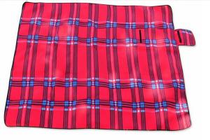 China Red Outdoor Camping Mat Waterproof Picnic Blanket Polyester Sponge Material factory