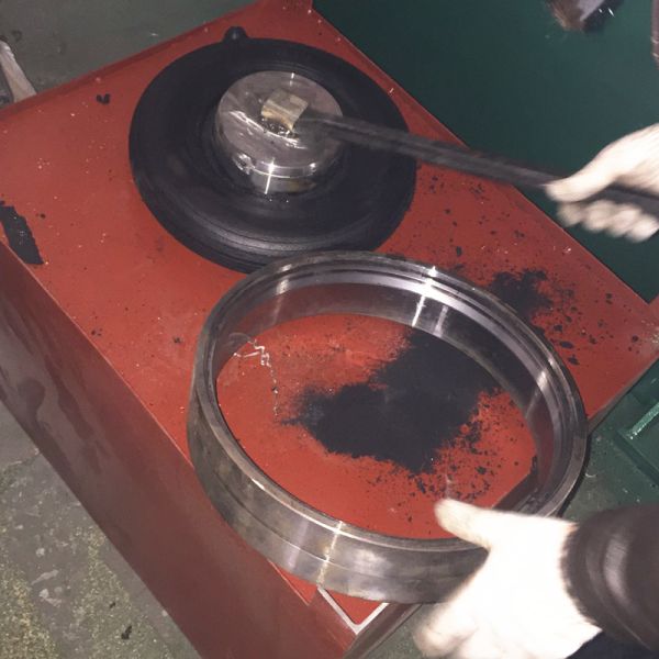 Powder Solid Tire Rubber Vulcanizing Press Safety Features Customizing