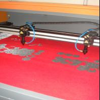 China Clothing Embroidery Laser Cutting Machine Two Heads Professional Controlling factory