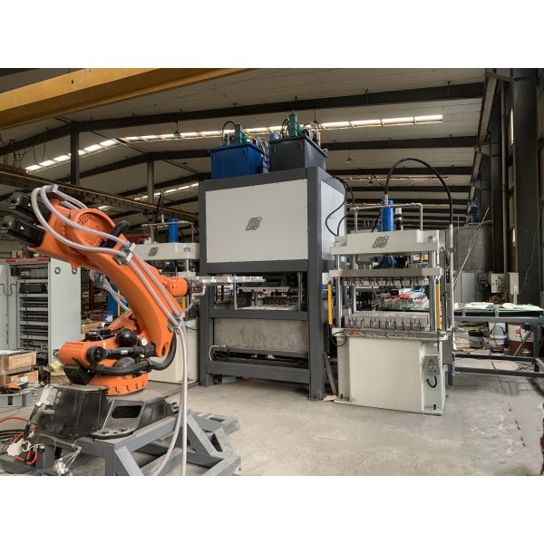 High Speed Paper Pulp Machinery Industry Molded Pulp Packaging Machine