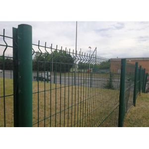 China Rot Proof V Mesh Security Fencing RAL6007 Galvanized PE Coated factory