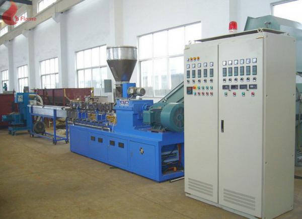 China PET waste plastic recycling machine Co - rotation Parallel Twin screw factory