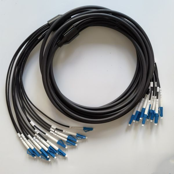 Customized Military Tactical Antirodent Single Mode 12 Core LC SC FC ST Armure Optical Cord Armored LSZH Fiber Patch Cable Customized Military Tactical Antirodent Single Mode 12 Core LC SC FC ST Armure Optical Cord Armored LSZH Fiber Patch Cable