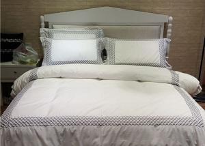 China Embroidered Cotton Duvet Covers , Pretty White Duvet Covers And Shams factory