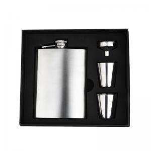 China Liquor Whiskey Hip Flask Gift Set ,  Stainless Steel Alcohol  Hip Flask factory