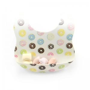 China Soft Easily Clean FDA EN71 Approved Baby Silicone Bib For Baby Girl factory