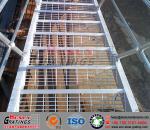 HT4 Steel Grating Stair Tread with Nosing Plate