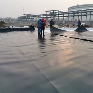 China Double Smooth Surface HDPE Geomembrane Welding Machine for High Density Polyethylene factory