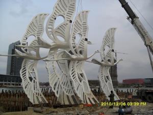 Outdoor stainless steel sculpture
