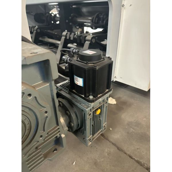 Precision Wire Mesh Manufacturing Machine 100 R/H Efficient BWR1600D