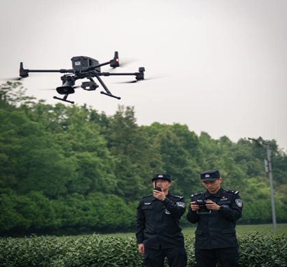 2xIPEX Connector UAV Data Link with 115200bps Baud Rate and 800MHz/1.4GHz/2.4 GHz Frequency