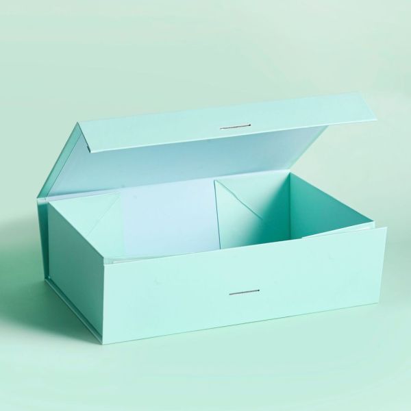Rectangle Magnetic Folding Gift Box Rigid Paper Packaging Box With Ribbon