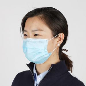 China Fliud Resistant Disposable Face Mask Full Length Pvc Concealed Nose Piece factory