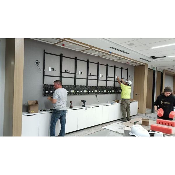 Guide Visual Commercial COB Led Video Wall Creative Led Display 5000cd 600nit
