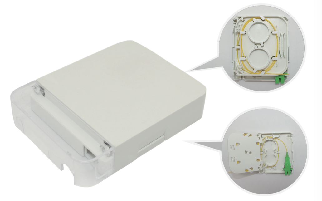 1 2 4 Core Fiber Optic Termination Box Wall Mount ABS Material For FTTH Desk